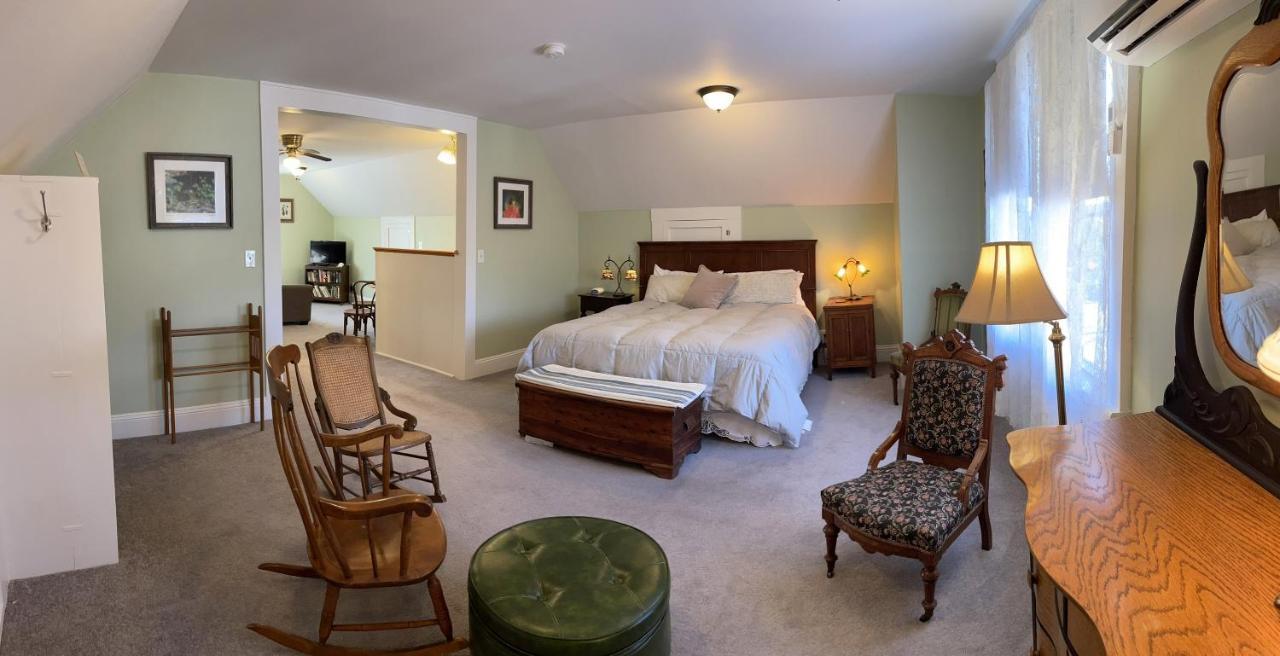 The Grey Swan Inn Llc Blackstone Exteriér fotografie