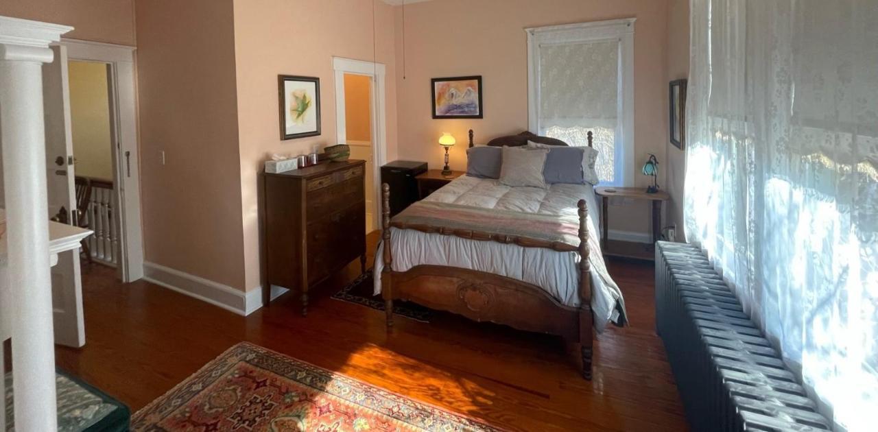 The Grey Swan Inn Llc Blackstone Exteriér fotografie